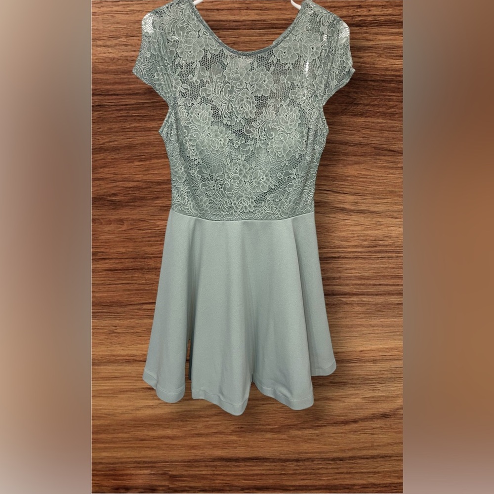 B Darlin Juniors Dress